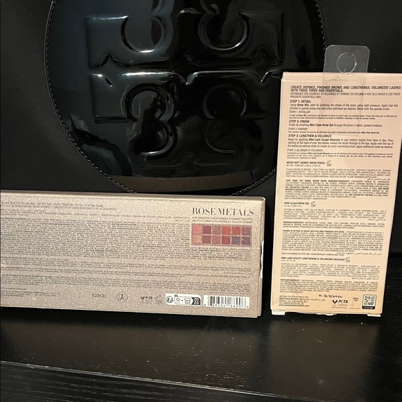 Anastasia Beverly Hills Rose Metals Pallet + Brow & Lash Styling Kit (ebony) - Picture 2 of 4